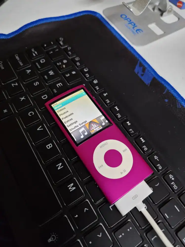 Ipod Gen 4 ( 8GB)