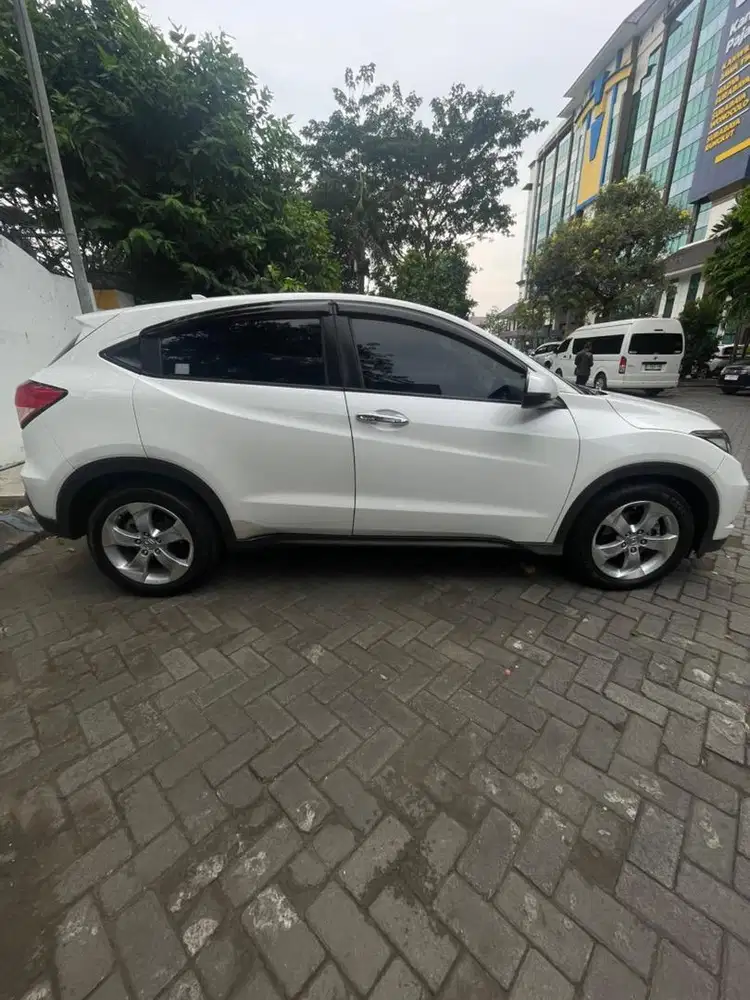 Mobil HRV 2017 (Pemakaian Pribadi)