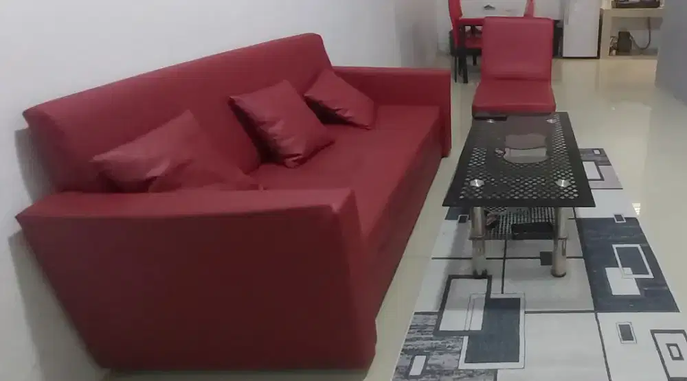 Sofa satu set meja karpet