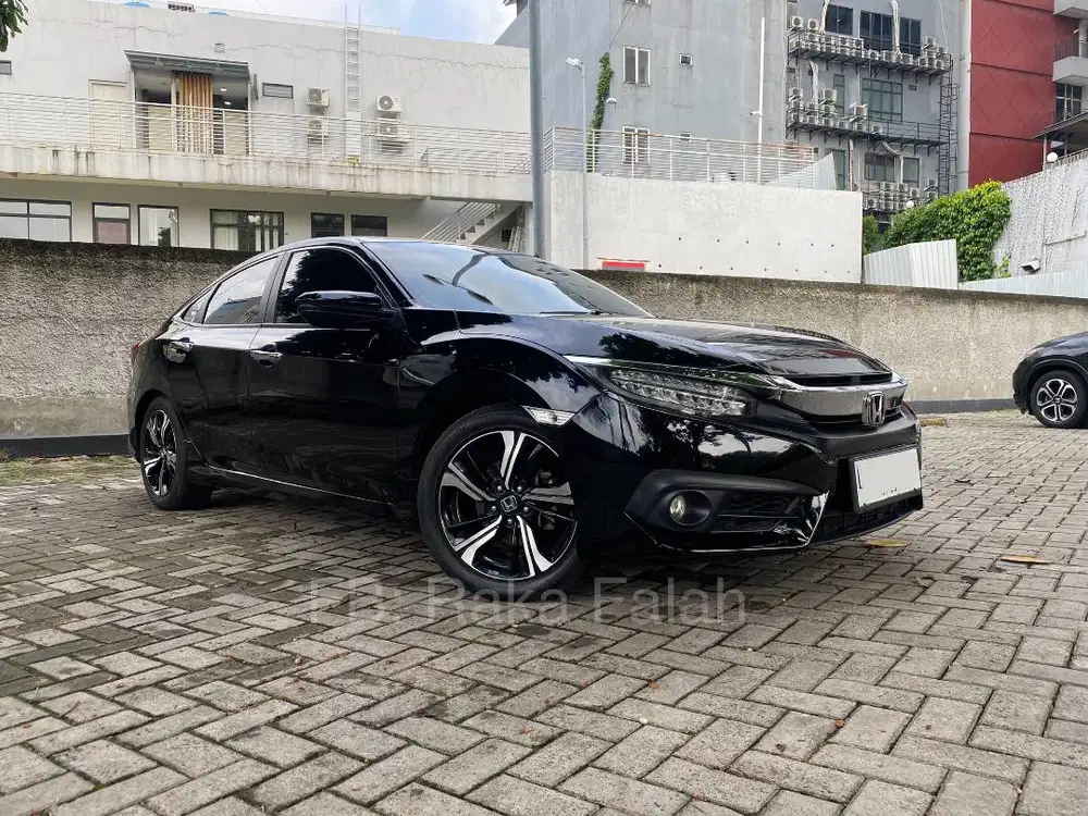 2018 Honda Civic Turbo Sedan ES AT 1.5
