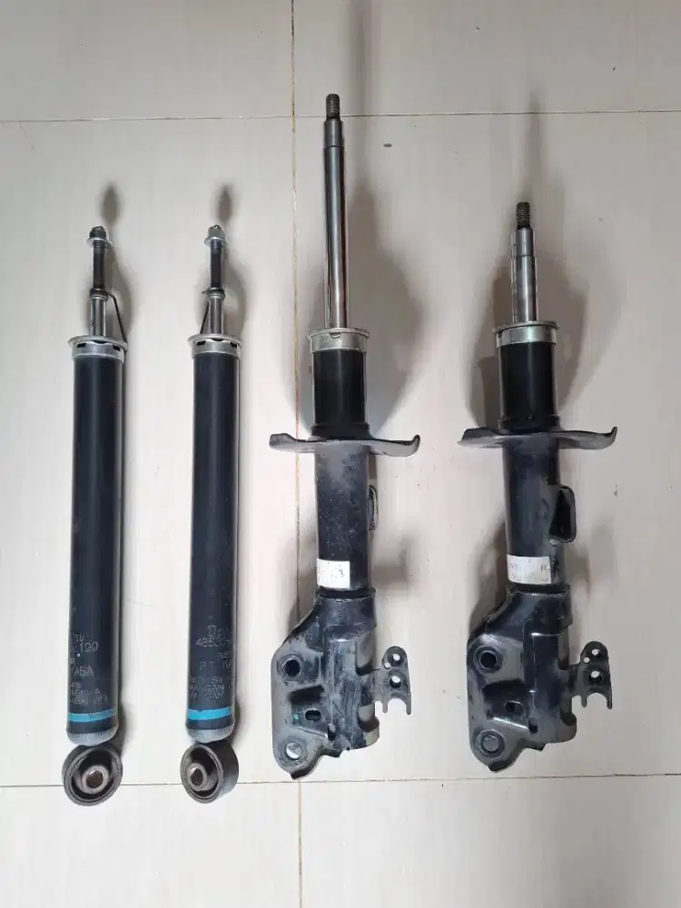 Shock Agya dan Head unit