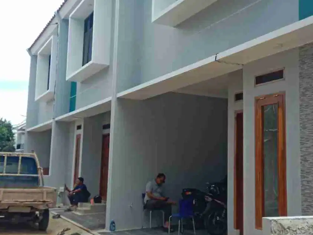 Rumah Siap Huni 2 lantai 790 jutaan di srengseng sawah, Jagakarsa