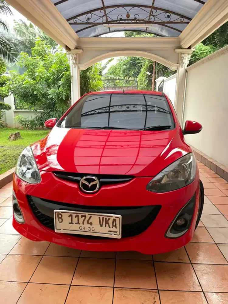 Mazda 2 V AT 2014