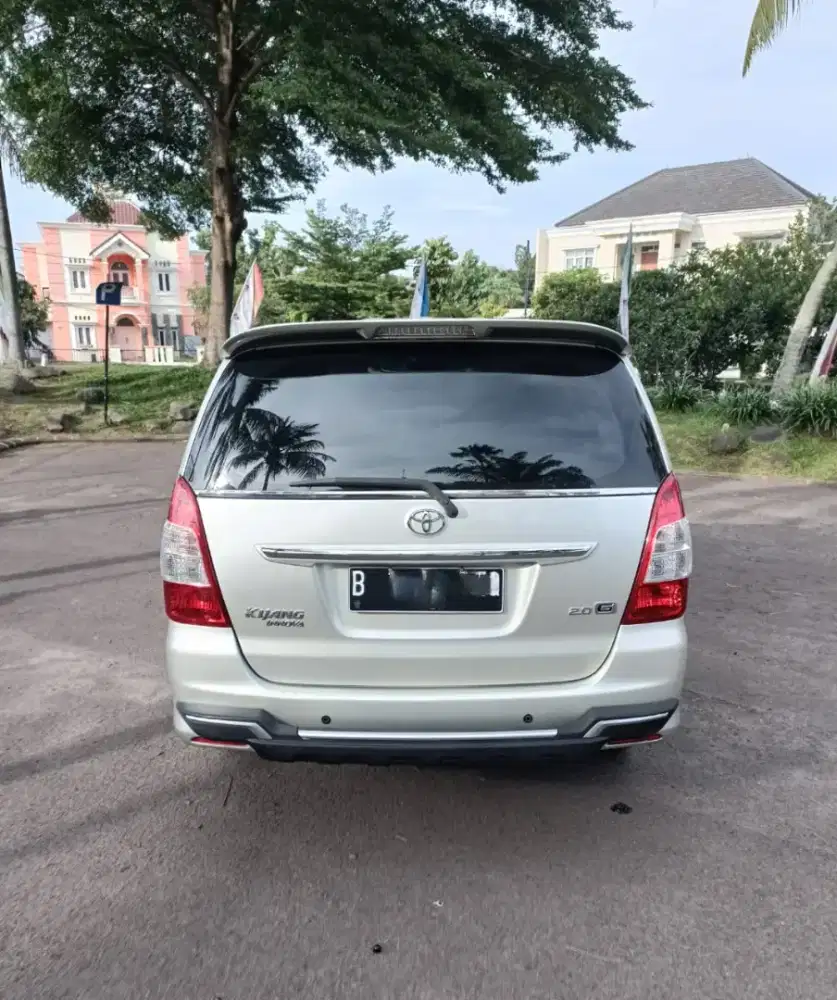 Toyota Innova G 2.0 at 2012