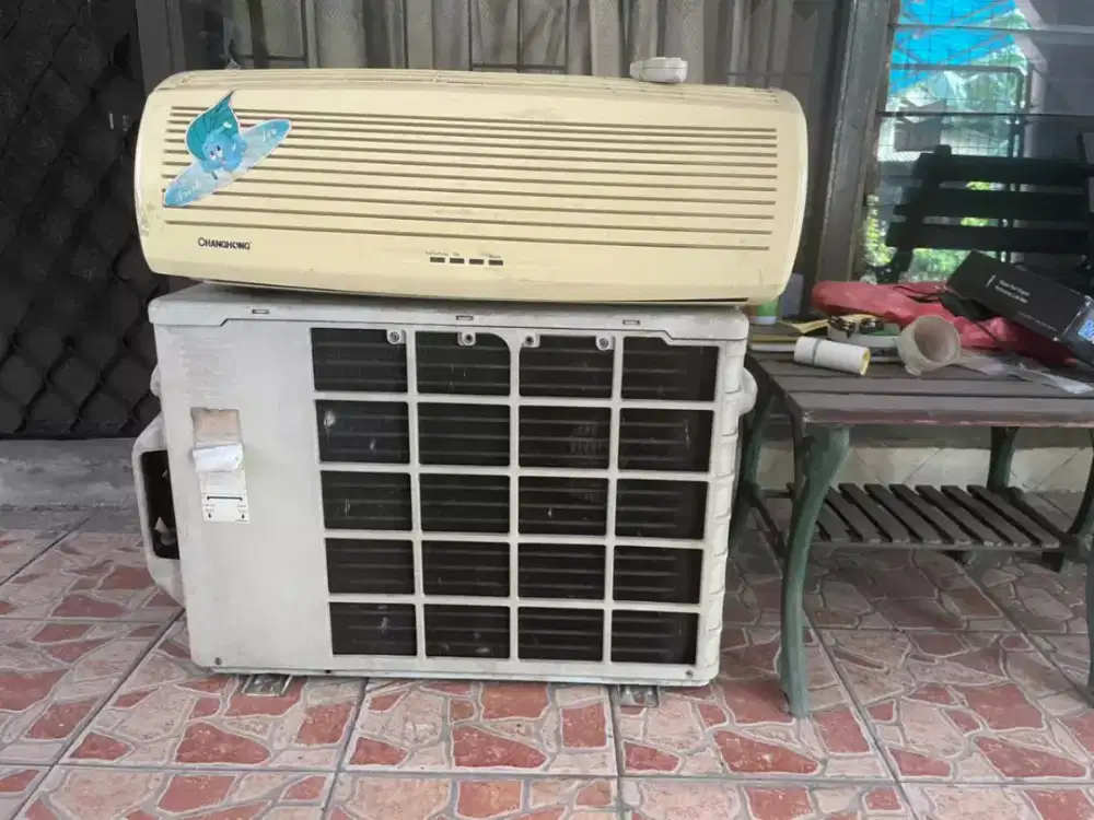 Dijual AC 1/2 pk