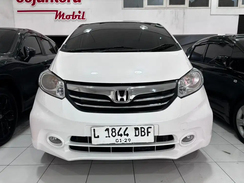 Honda Freed E PSD AT 2013 Ac Double Blower KM 80rb Rendah Bisa Kredit