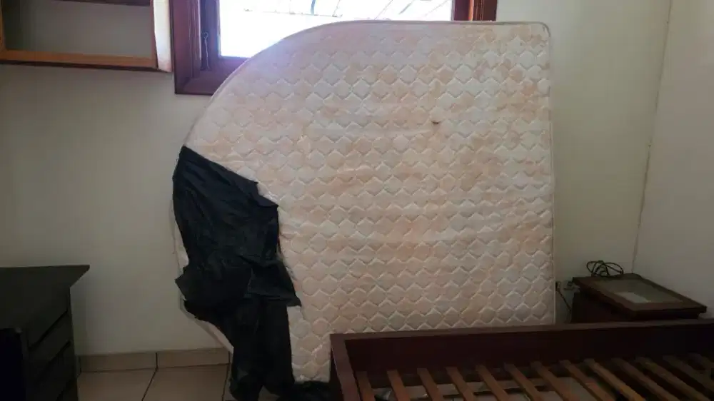 Kasur springbed
