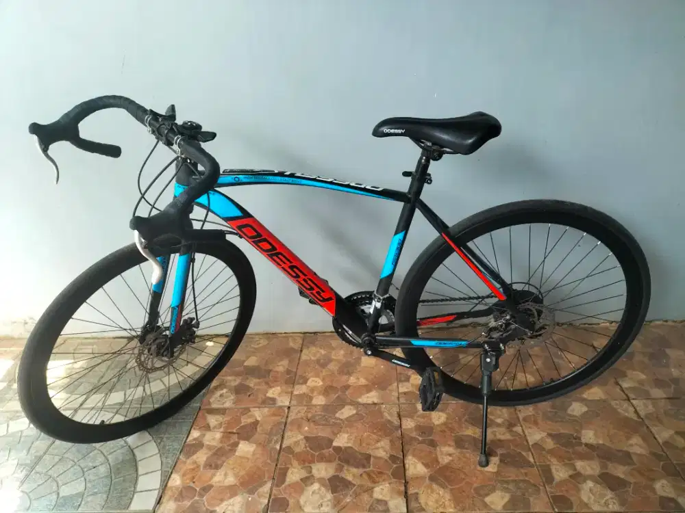 Sepeda balap merk odessy