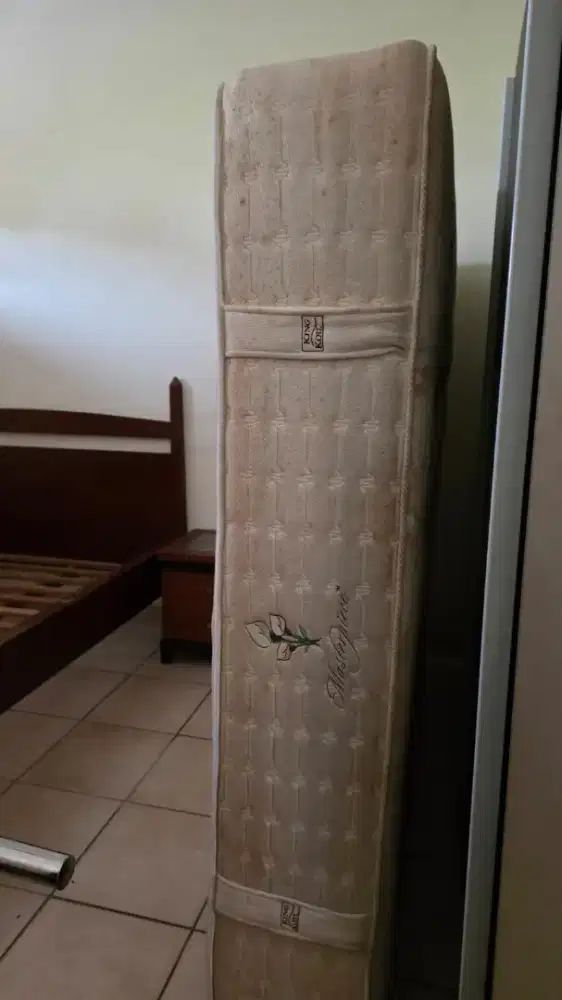 Kasur springbed king koil