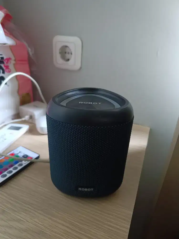 Speaker Robot RB120S like new