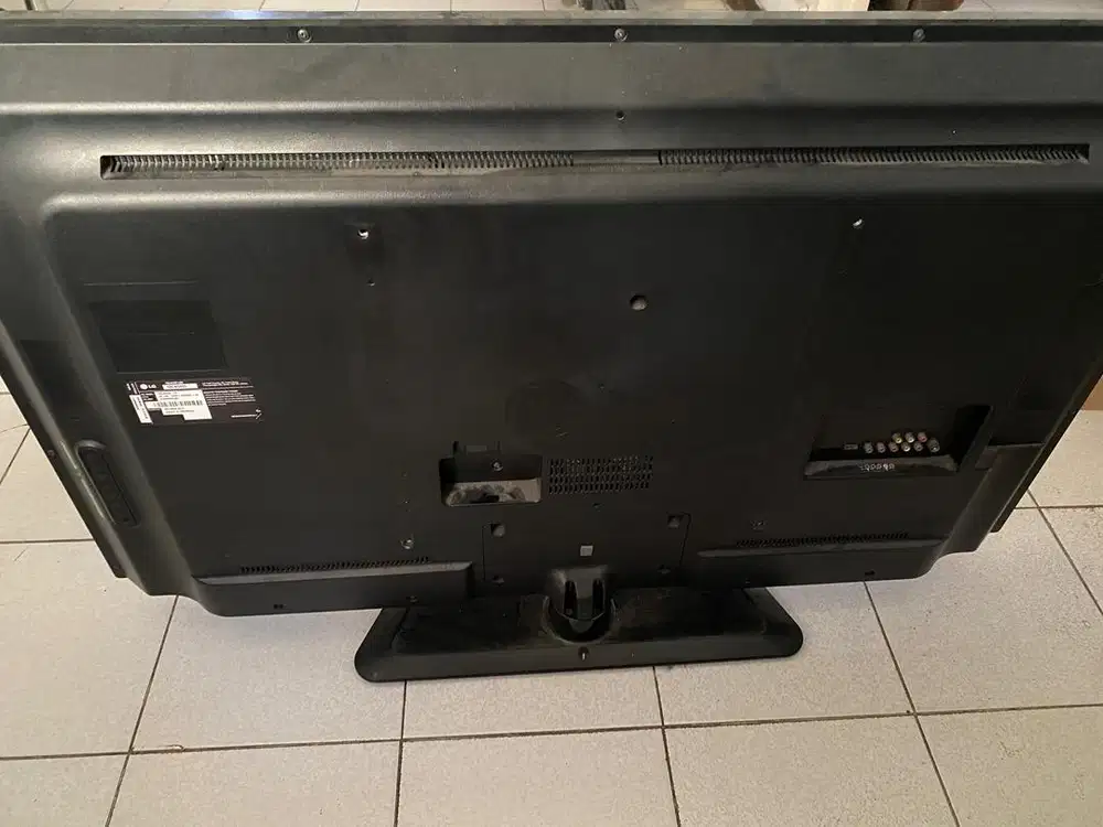 TV LG Bekas 50