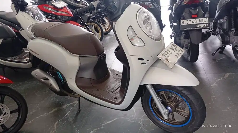 SCOOPY Prestige 2023 Pajak Panjang - Maulana Motor