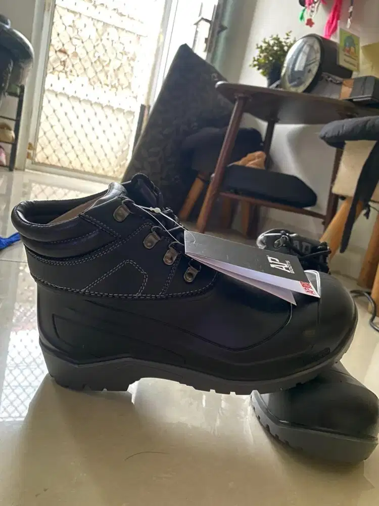 Sepatu safety shoes uk 41 merk AP Boots