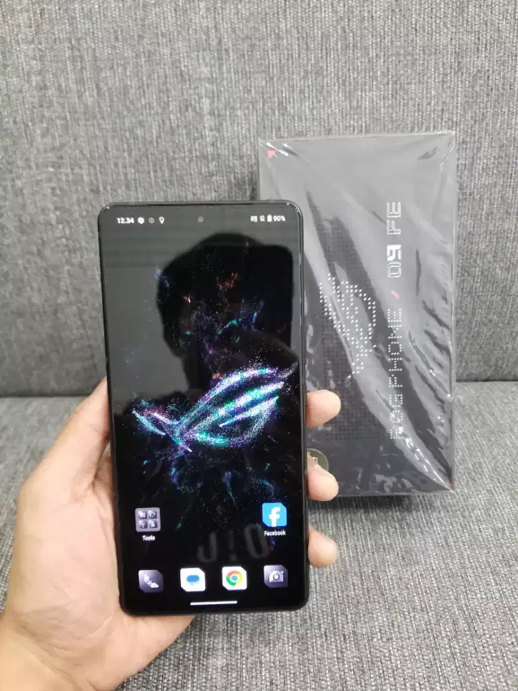 Rog 9 FE 12/256 GB Like new