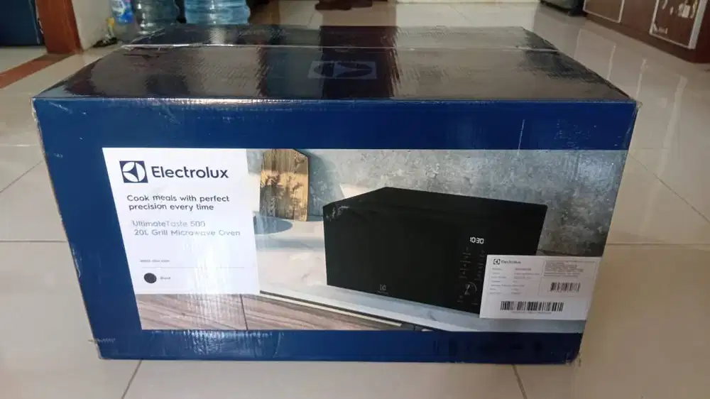 Microwave Electrolux EMG20D22B