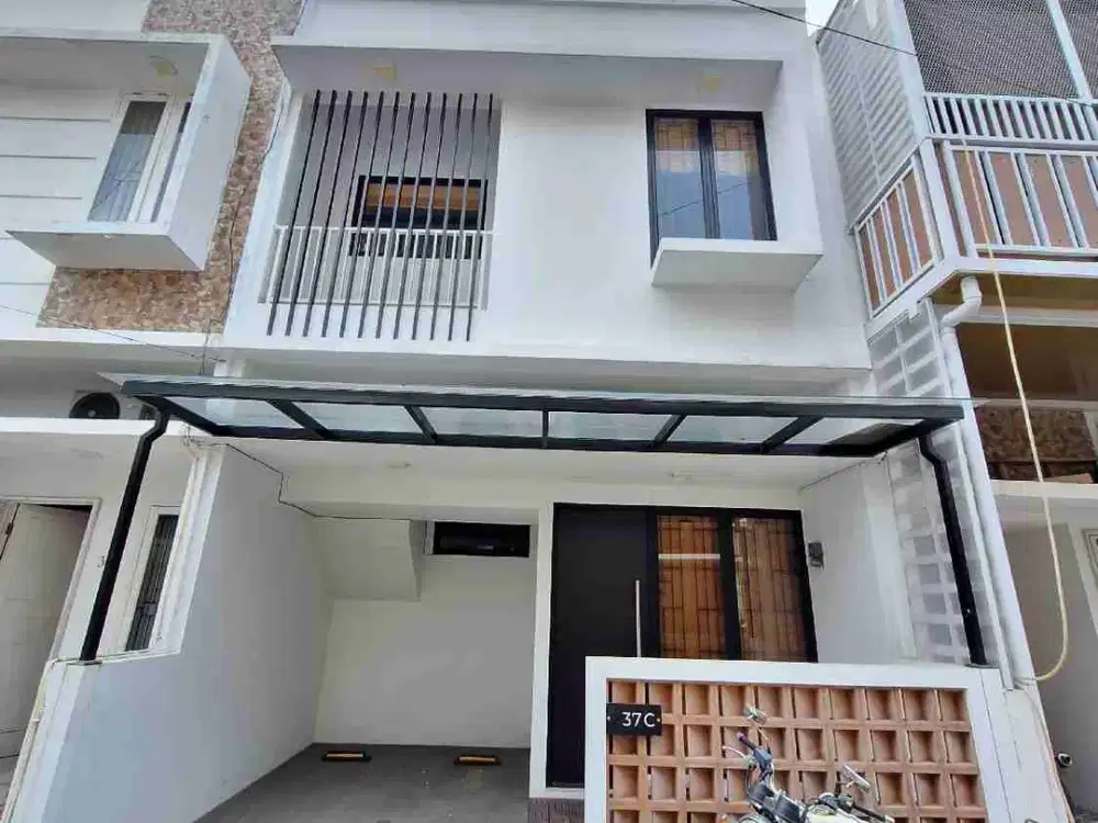 Di jual rumah kebon jeruk komplek DPR jakarta barat