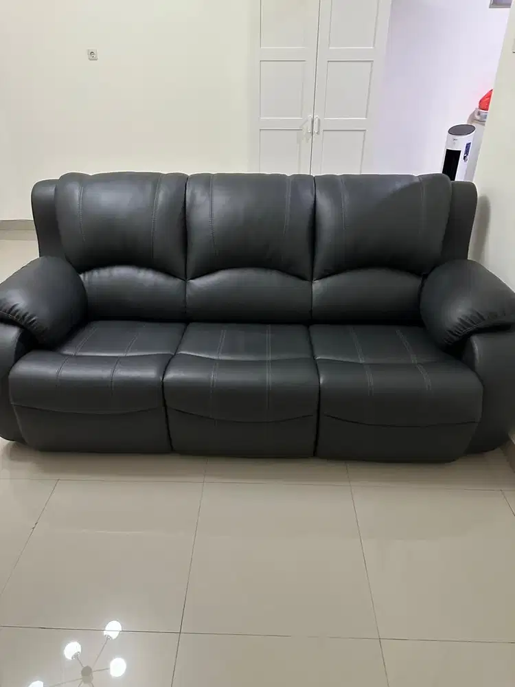 SOFA 3 seater + 1 recliner + meja