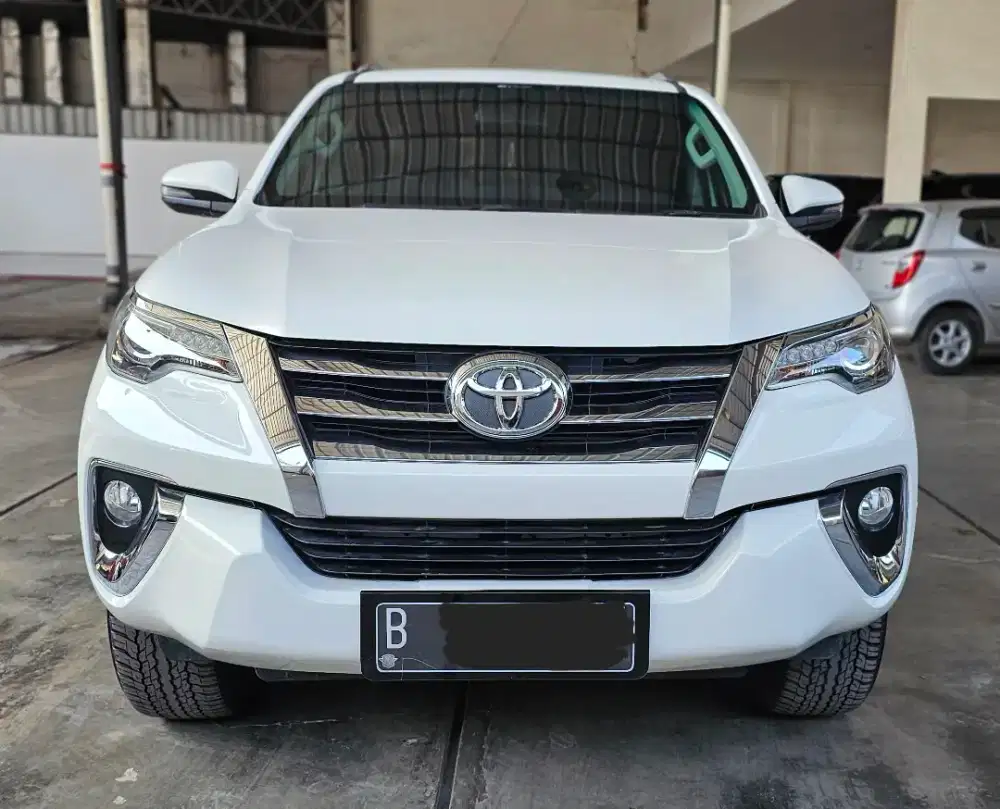 Baru 61rb Km Fortuner 2.4 VRZ AT Diesel 2017 Double Disc Brake Mulus