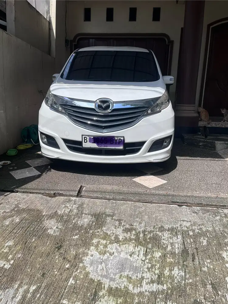 Mazda Biante Skyactive 2013/2014 Bensin