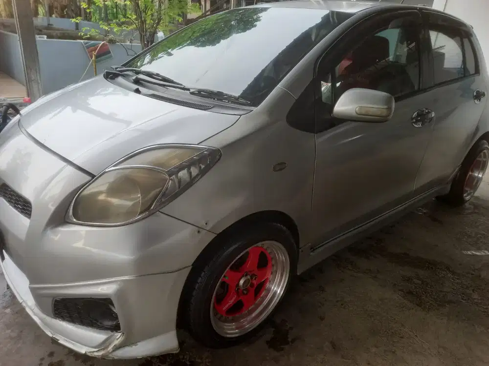 Toyota Yaris 2012 Bensin