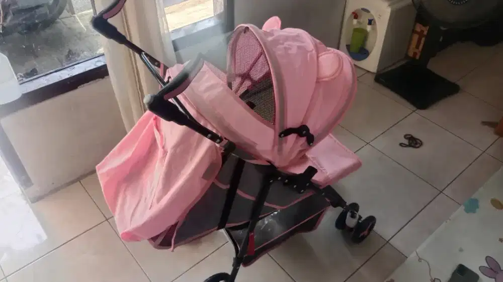 Stroller Bayi pink