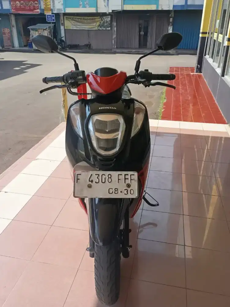 Dijual motor Honda Genio iss 2020