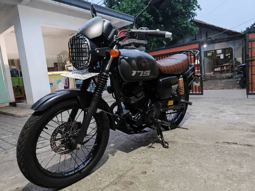 Kawasaki W175 Tahun 2019 Barang masih mulus