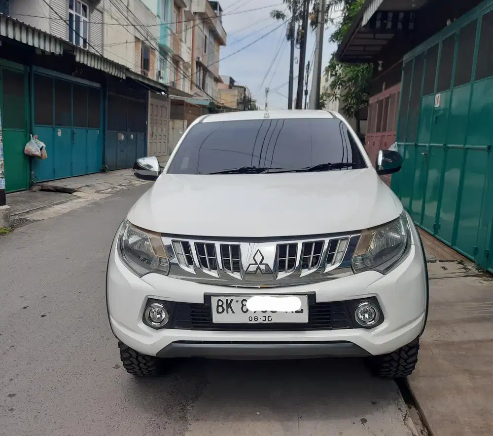Mitsubishi Triton  DC 4X4  GLS tahun 2017