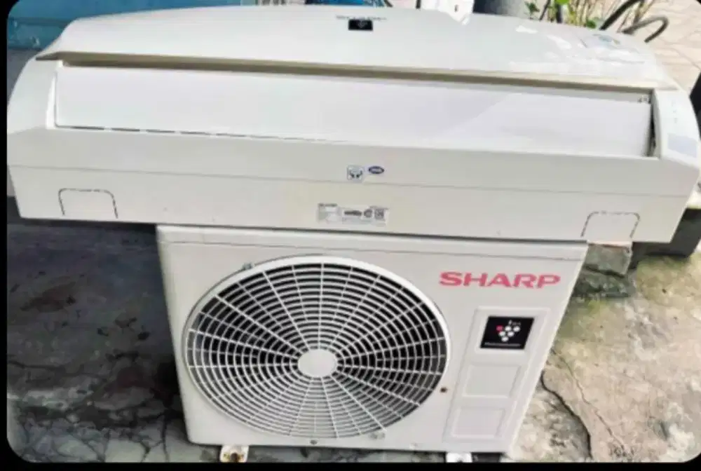Jual  sharp 1 pk r 32 watt 700   kondisi 95% ori semua