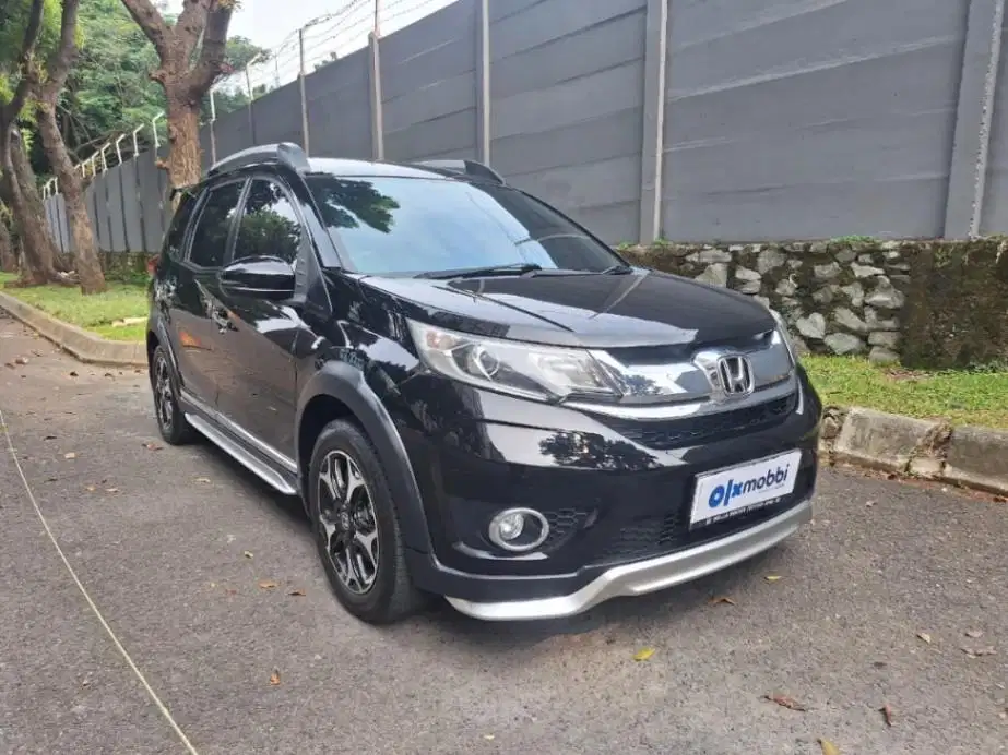 LOW DP Honda BR-V 1.5 Prestige Bensin-AT 2016 BBI