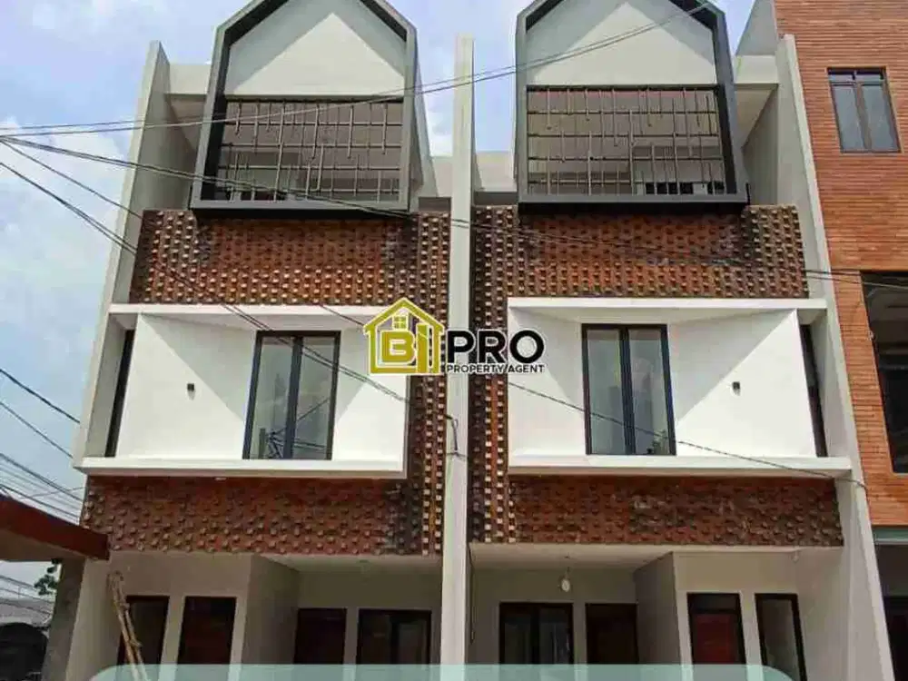Rumah baru pejaten barat siap huni