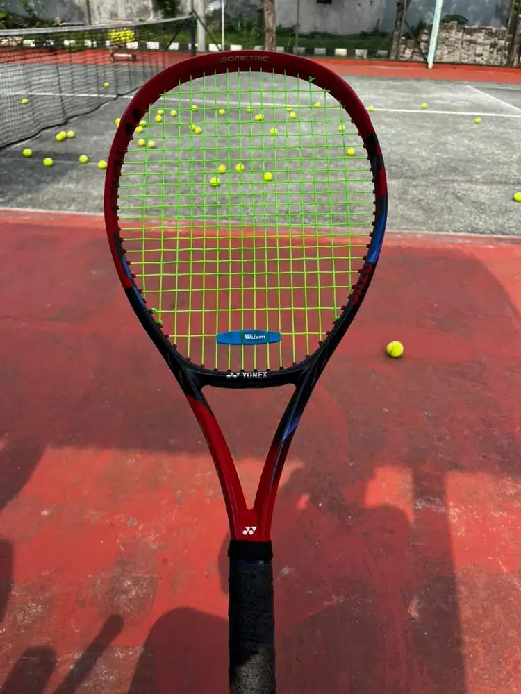 Yonex vcore 100/300