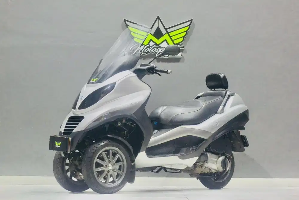 Piaggio MP 3 250 Forza 250 Xmax 250 Vespa GTS Primavera Sprint