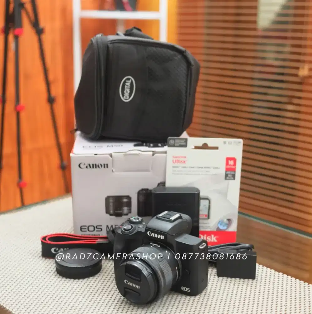 Canon EOS Kiss M / EOS M50 Black Kit 15-45 STM