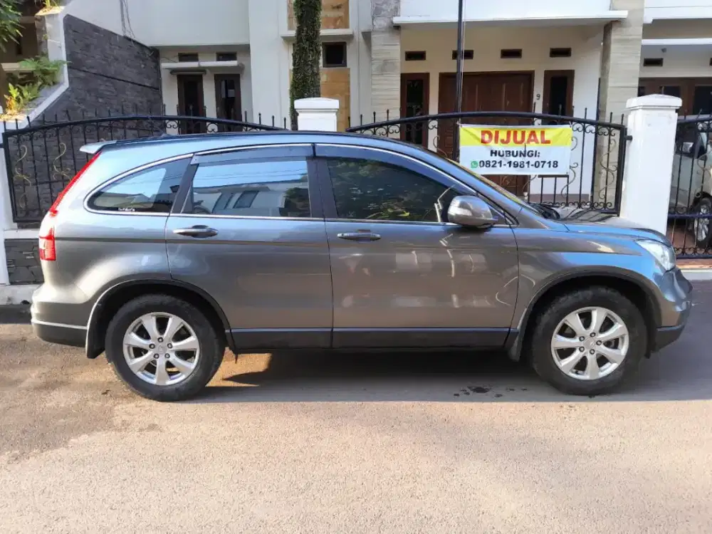 Honda CR-V 2.0 a.t 2011 bagus!!