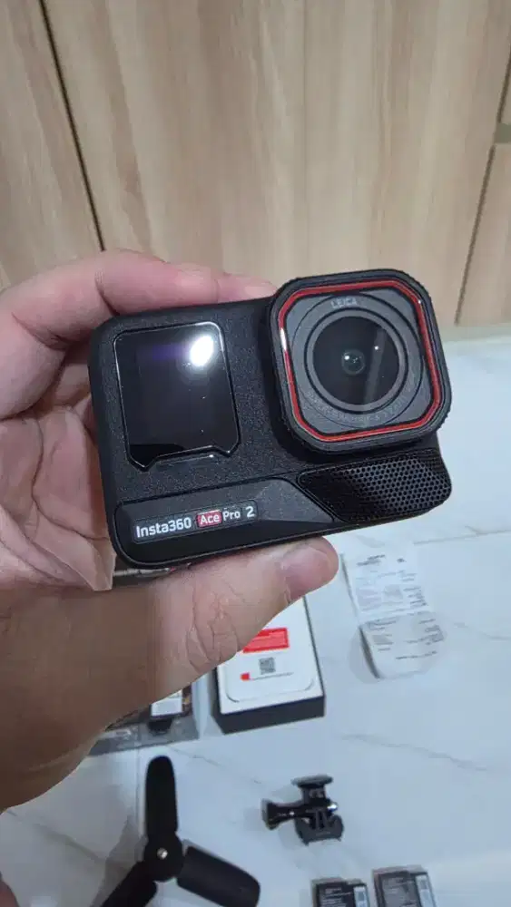 Insta 360 ace pro 2 second