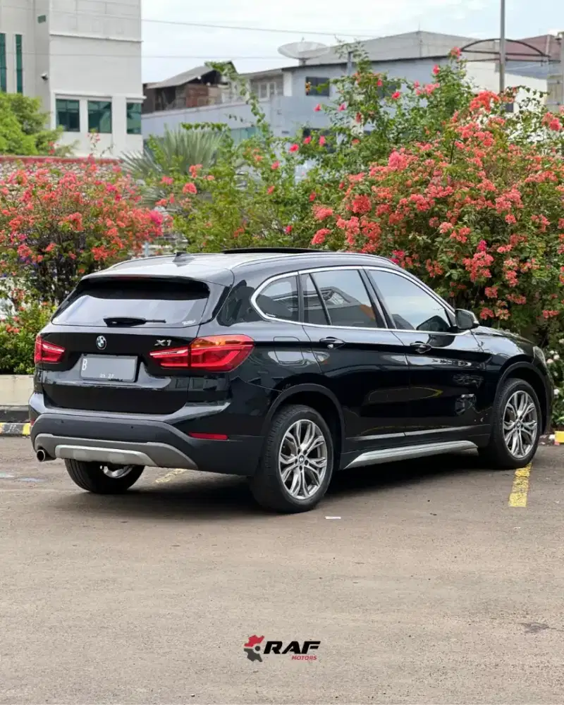 BMW X1 sDrive18i Dynamic Line Xline 2017 nik 2016 ATPM Hitam