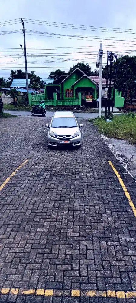 Honda Mobilio Type E MT