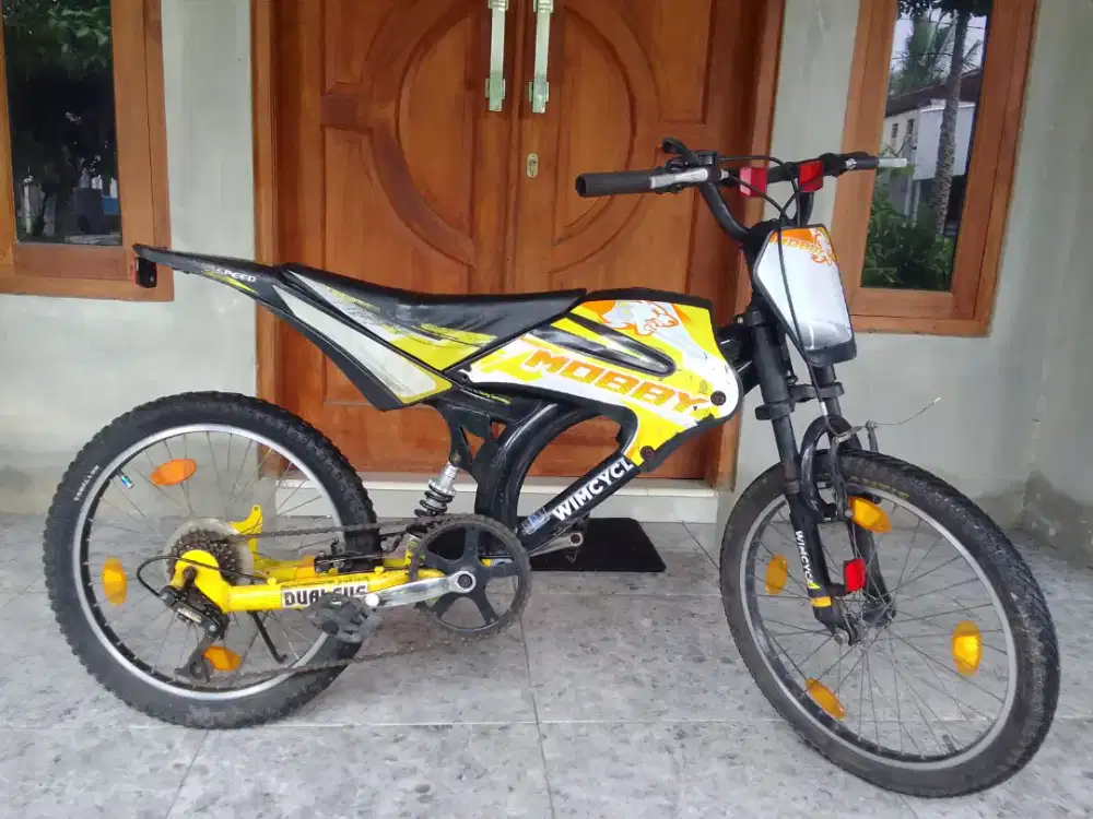 Sepeda wimcycle mobby 20