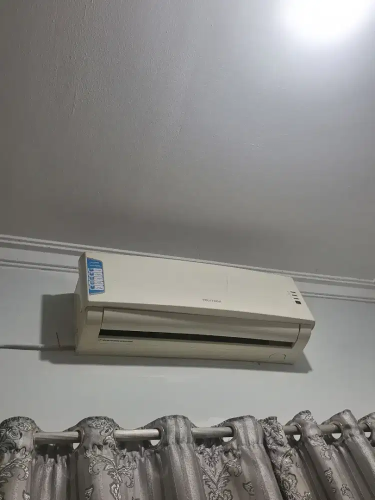 Dijual Ac polytron 1pk ori beli dari baru 1,3jt