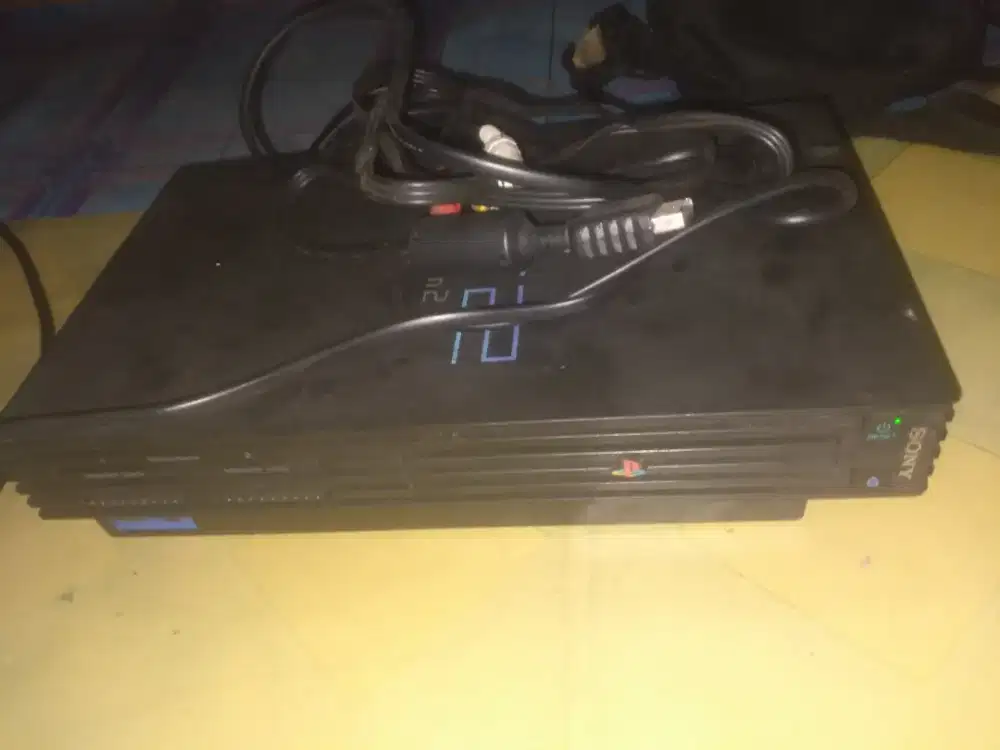 DI JUAL  PS 2 MINUS STIK DAN HARD DISK TIDAK ADA