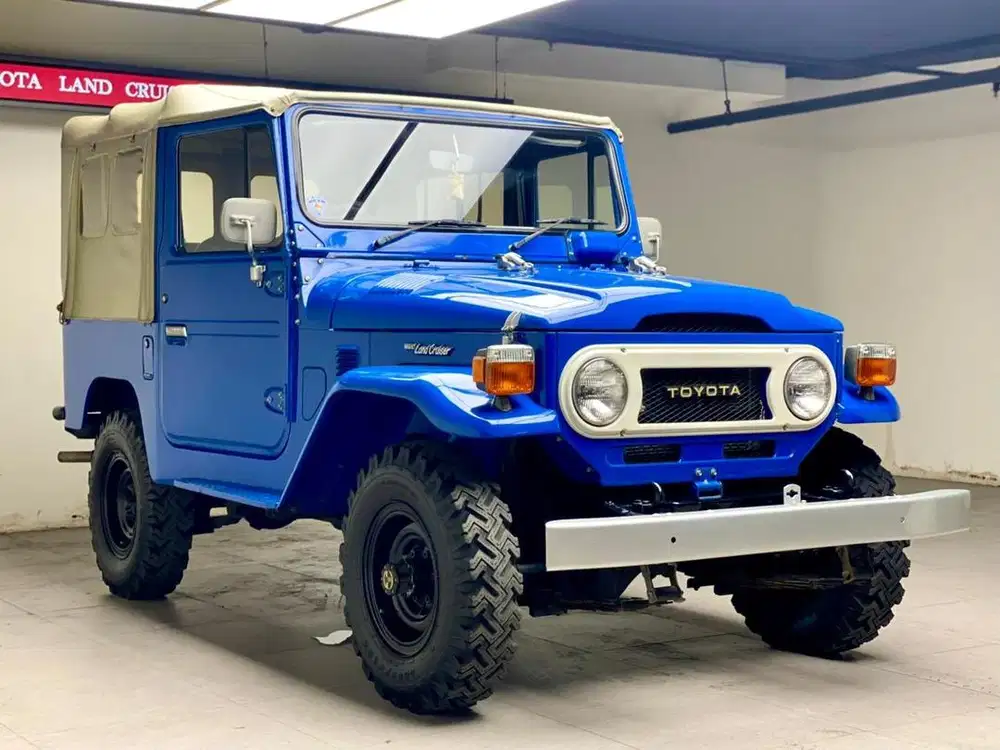 Toyota landcruiser FJ40 canvas 1975