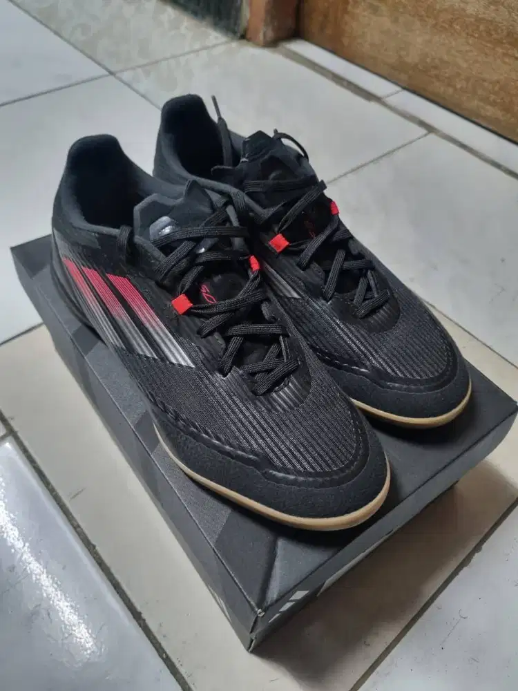 Sepatu Futsal Adidas F50 Indoor