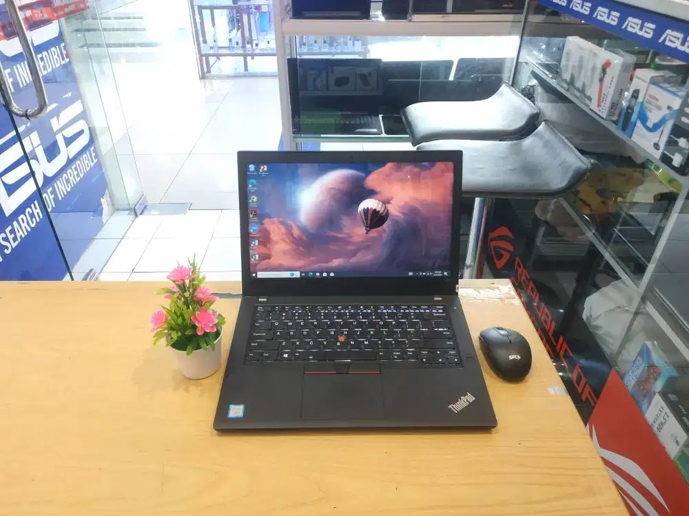 JUAL LAPTOP LENOVO THINKPAD T480 CORE i7 GEN 8 RAM 8GB SSD 256GB