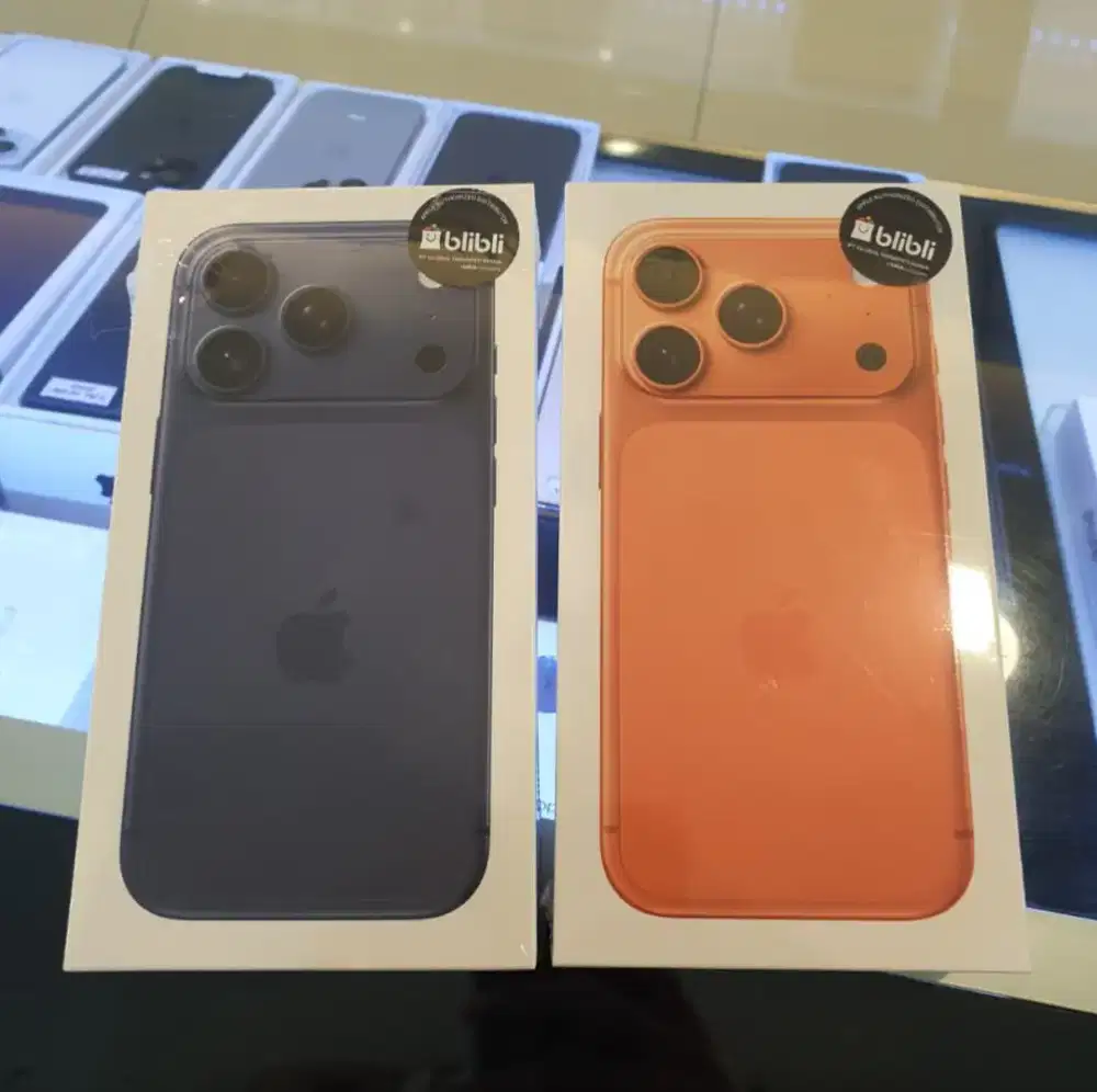 iPhone 17 pro 256 blue/orange