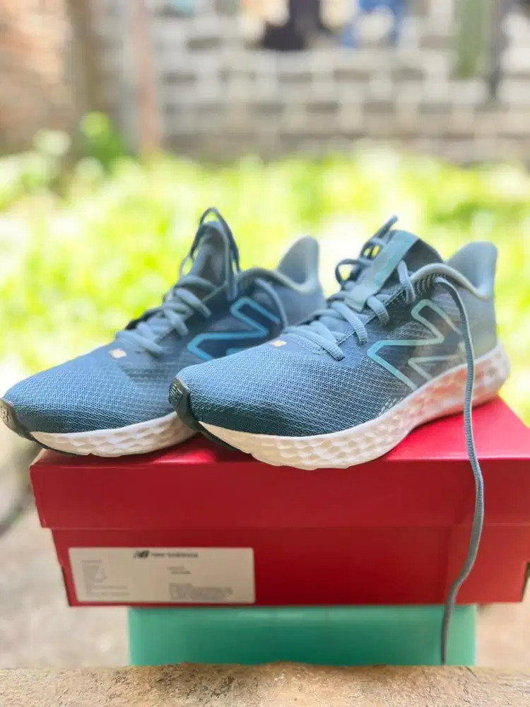 New Balance NB 411 Size 39 Like New