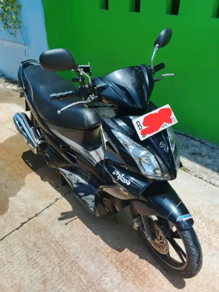 Suzuki skywave 125 hitam