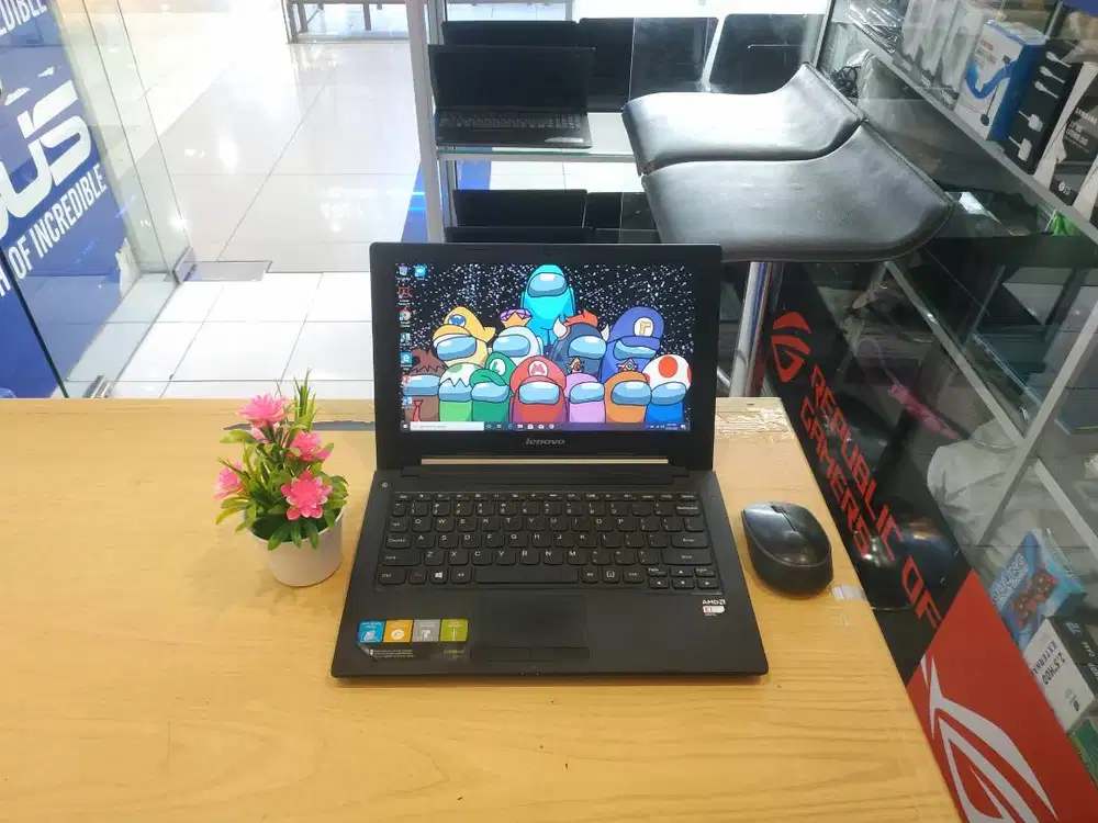 JUAL NOTEBOOK LENOVO S215 AMD E1 RAM 2GB HDD 500GB