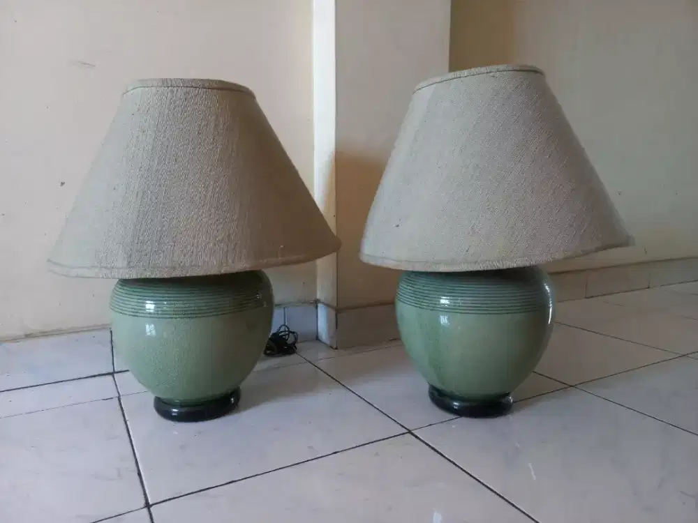 Lampu hias keramik/poslen