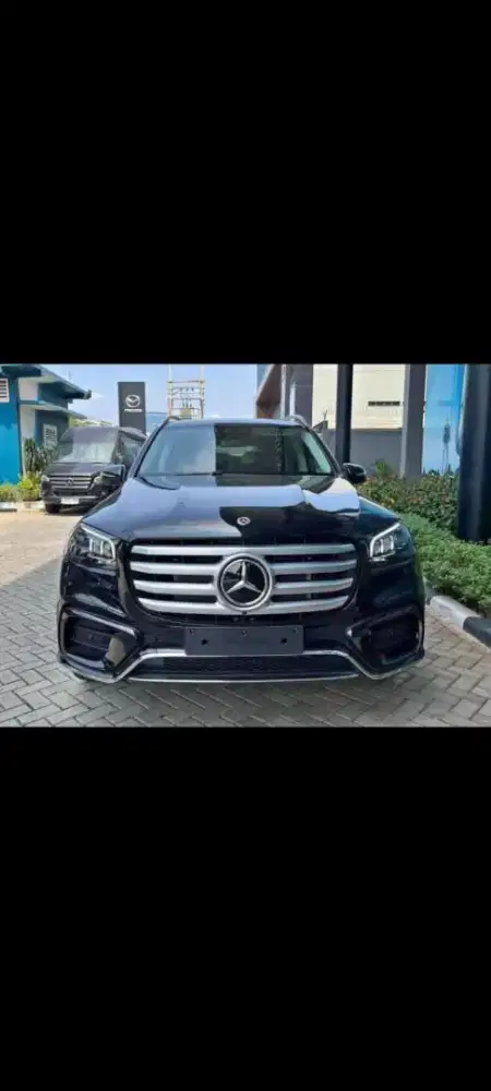 Mercedes Benz GLSClass 450 tahun 2024 warna hitam